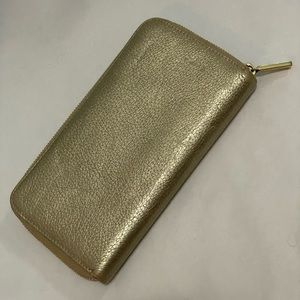 Cuyana gold wallet